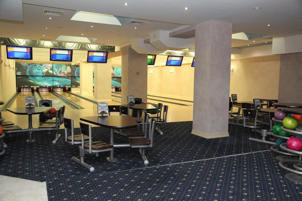 Kleopatra Vip Hotel Kamjanets-Podilskyj Exteriör bild